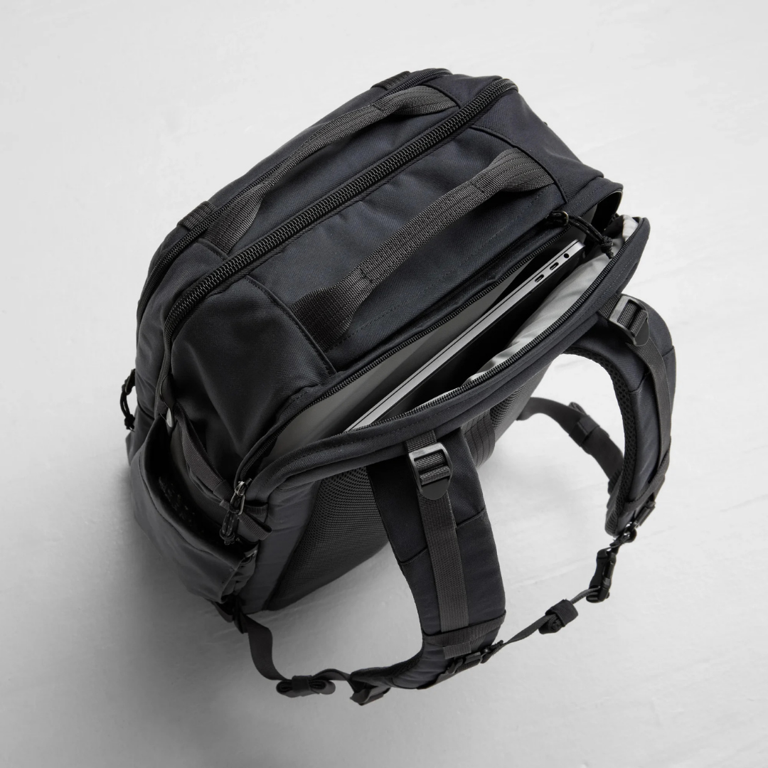 Färden Carry-On Pack