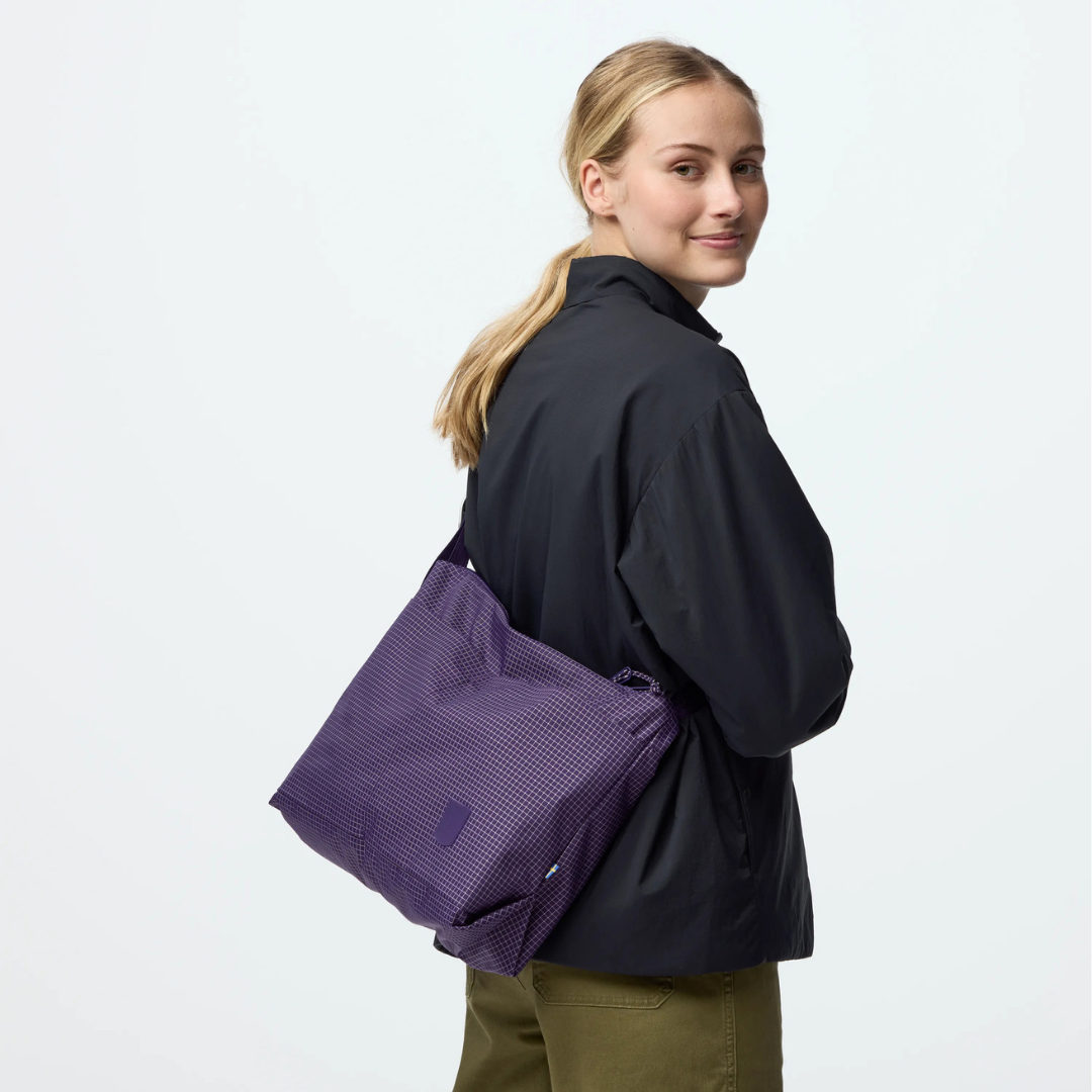 High Coast Pro Shoulder Bag