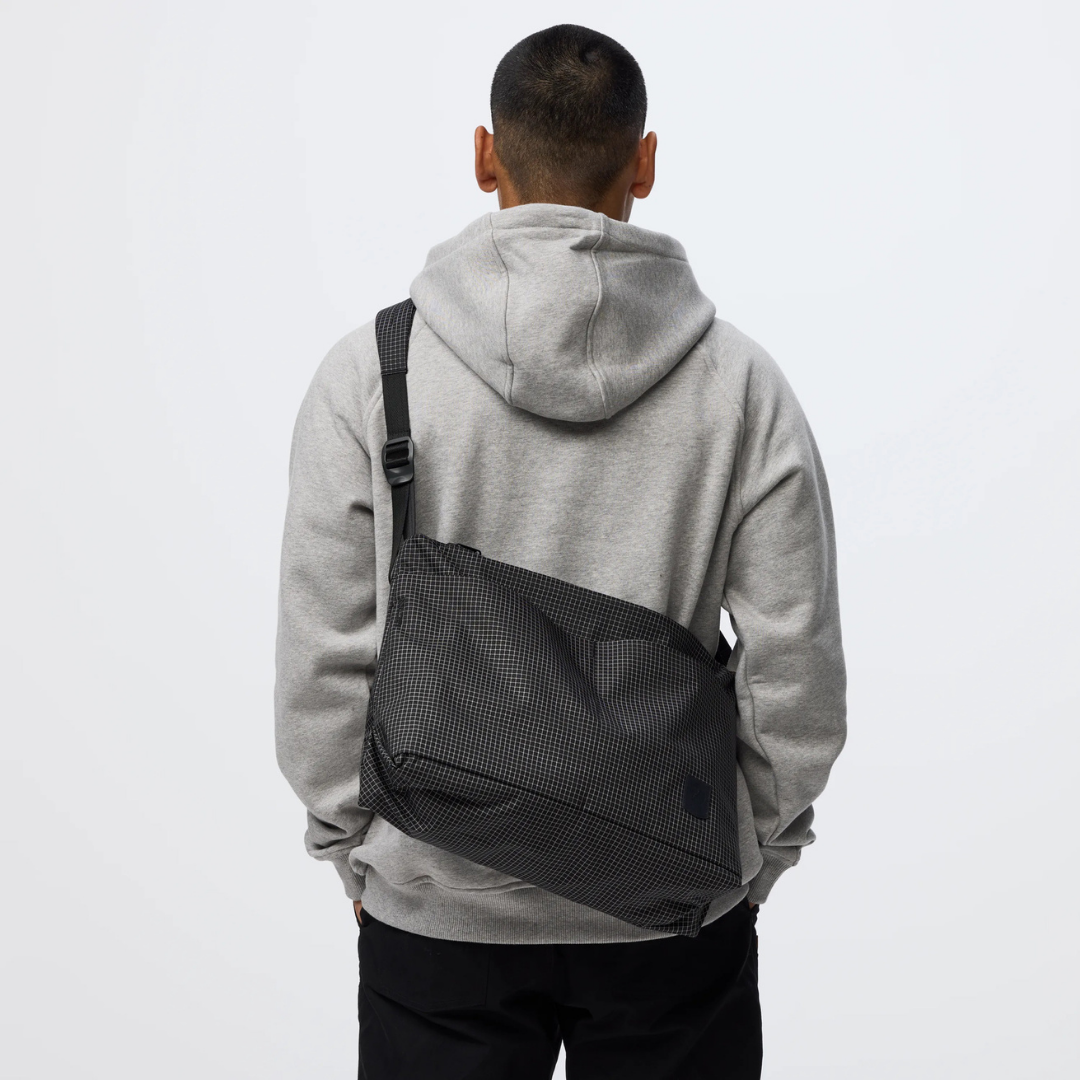 High Coast Pro Shoulder Bag