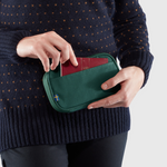 Load image into Gallery viewer, Kånken Travel Wallet
